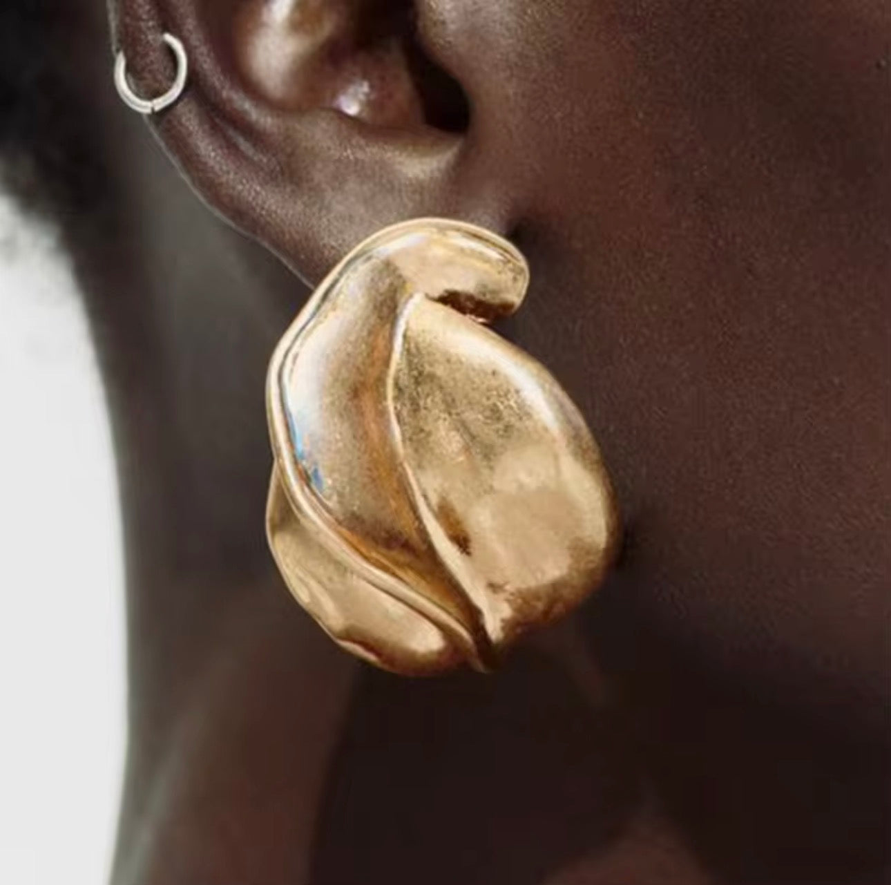 Aṣẹ Luxe Earring